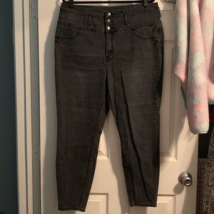 Refuge Plus Size Hi-Waist Skinny Jeans in black 20